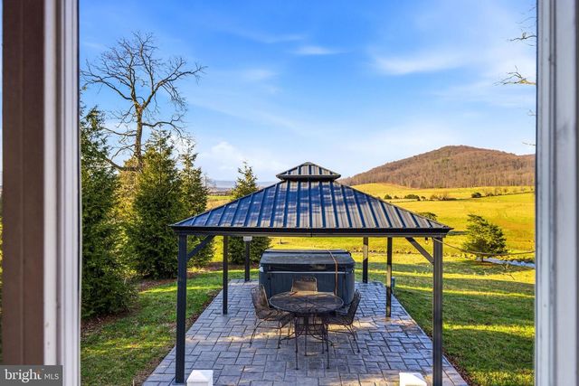 5329 FARMVIEW RD, Stanley, VA 22851