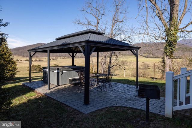 5329 FARMVIEW RD, Stanley, VA 22851