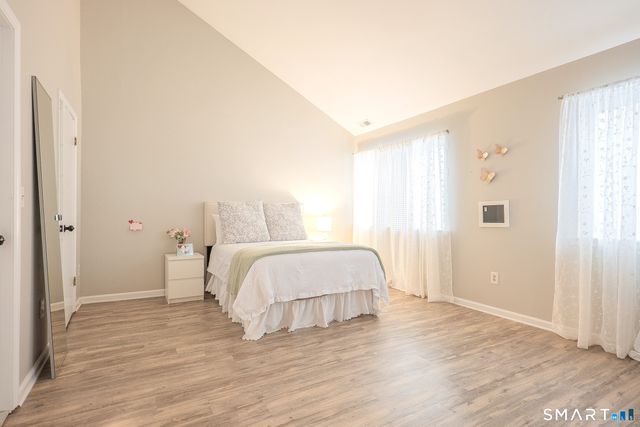 32 Deer Run 32, Bethel, CT 06801