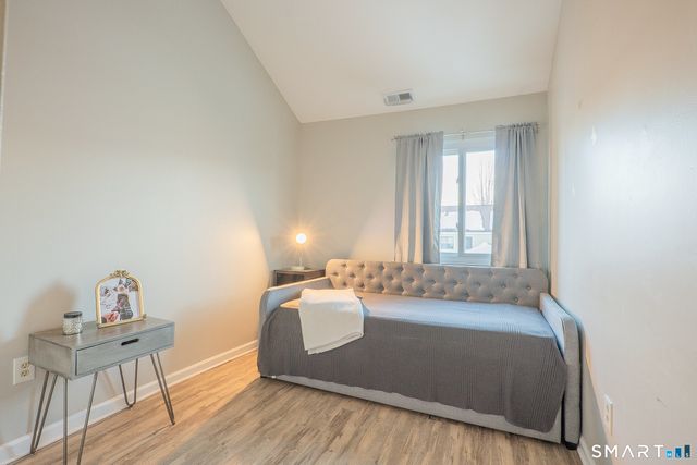 32 Deer Run 32, Bethel, CT 06801