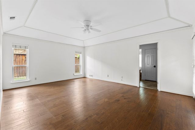 9906 Chimney Hill Lane, Dallas, TX 75243