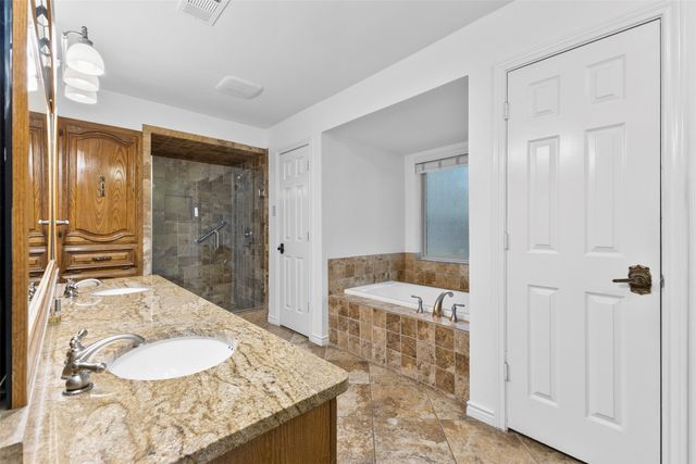 9906 Chimney Hill Lane, Dallas, TX 75243