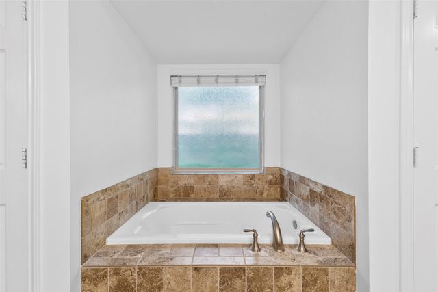 9906 Chimney Hill Lane, Dallas, TX 75243