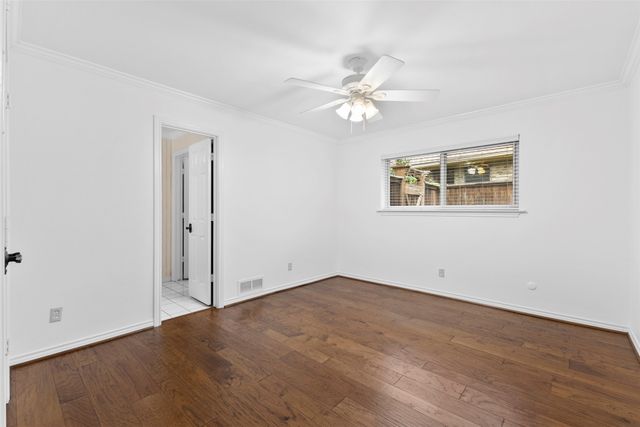 9906 Chimney Hill Lane, Dallas, TX 75243