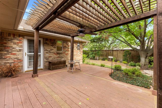 9906 Chimney Hill Lane, Dallas, TX 75243