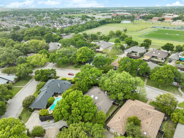 9906 Chimney Hill Lane, Dallas, TX 75243
