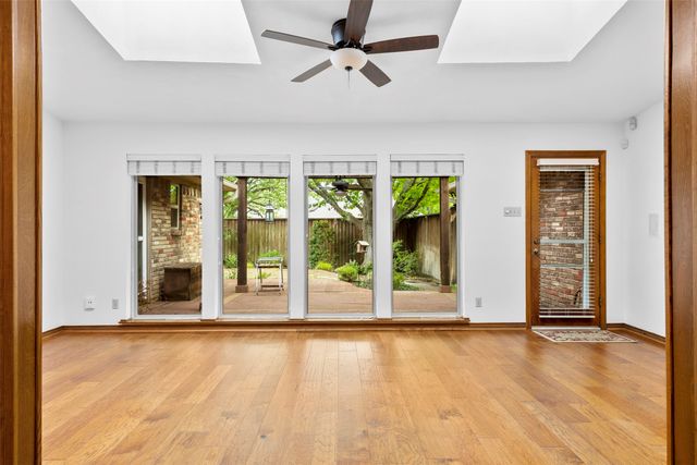 9906 Chimney Hill Lane, Dallas, TX 75243