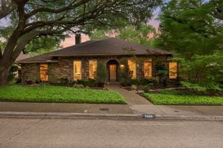 9906 Chimney Hill Lane, Dallas, TX 75243