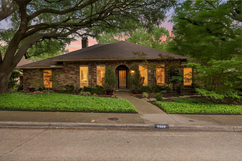 9906 Chimney Hill Lane, Dallas, TX 75243