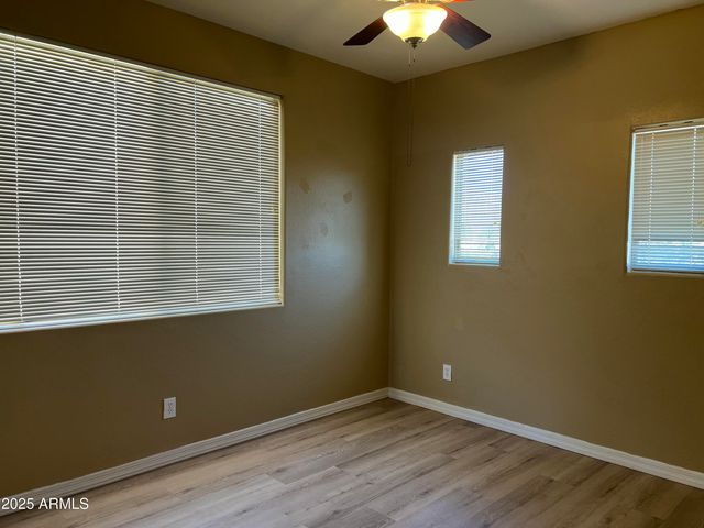 6734 W BLACKSTONE Lane, Peoria, AZ 85383