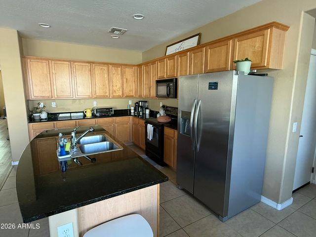 6734 W BLACKSTONE Lane, Peoria, AZ 85383