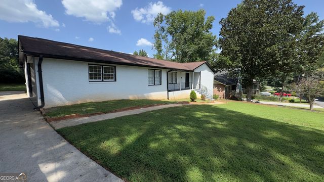 1050 Forest Heights Road, Stone Mountain, GA 30083