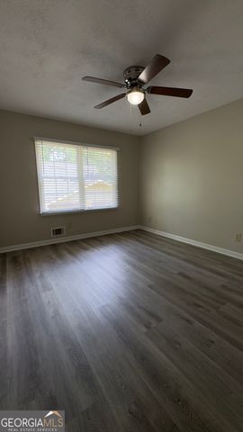1050 Forest Heights Road, Stone Mountain, GA 30083