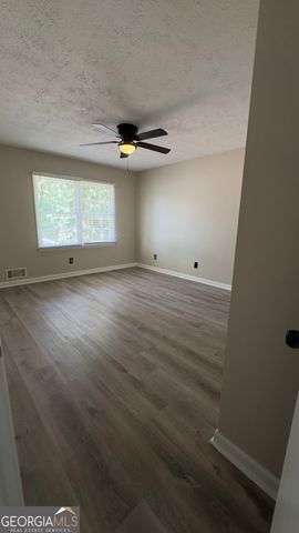1050 Forest Heights Road, Stone Mountain, GA 30083