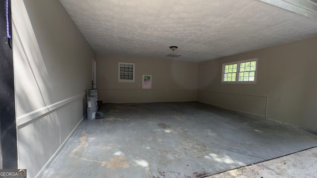 1050 Forest Heights Road, Stone Mountain, GA 30083