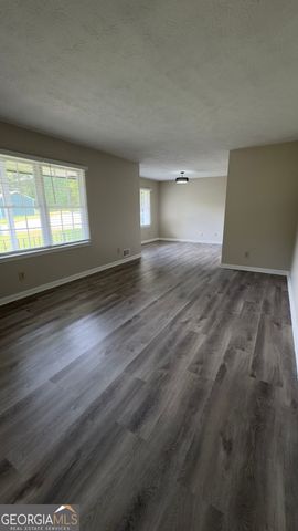 1050 Forest Heights Road, Stone Mountain, GA 30083