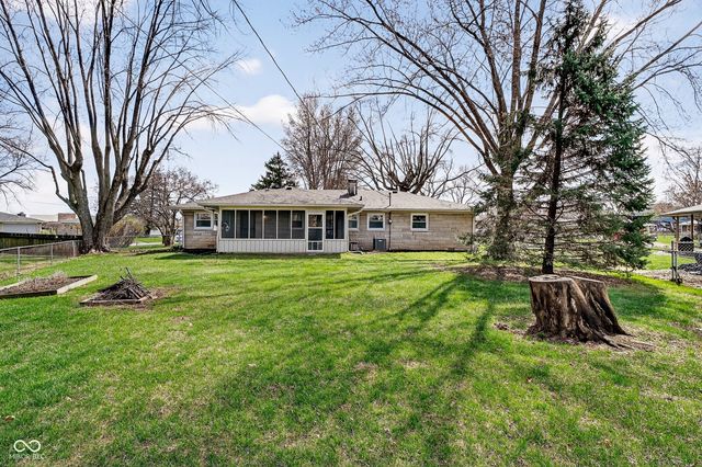 1042 E Logan Street, Brownsburg, IN 46112