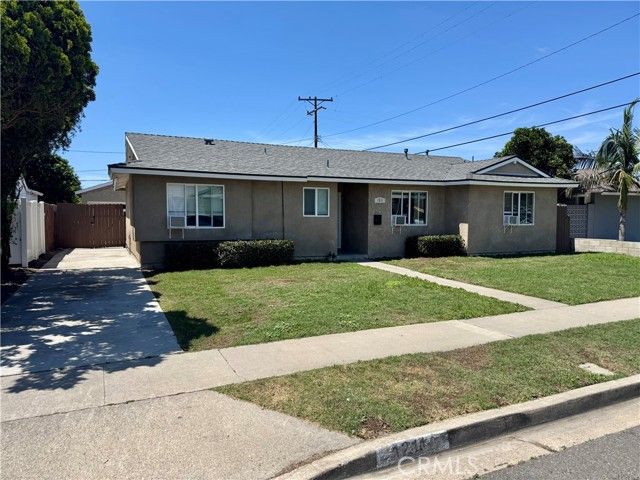1211 N Siesta Street, Anaheim, CA 92801