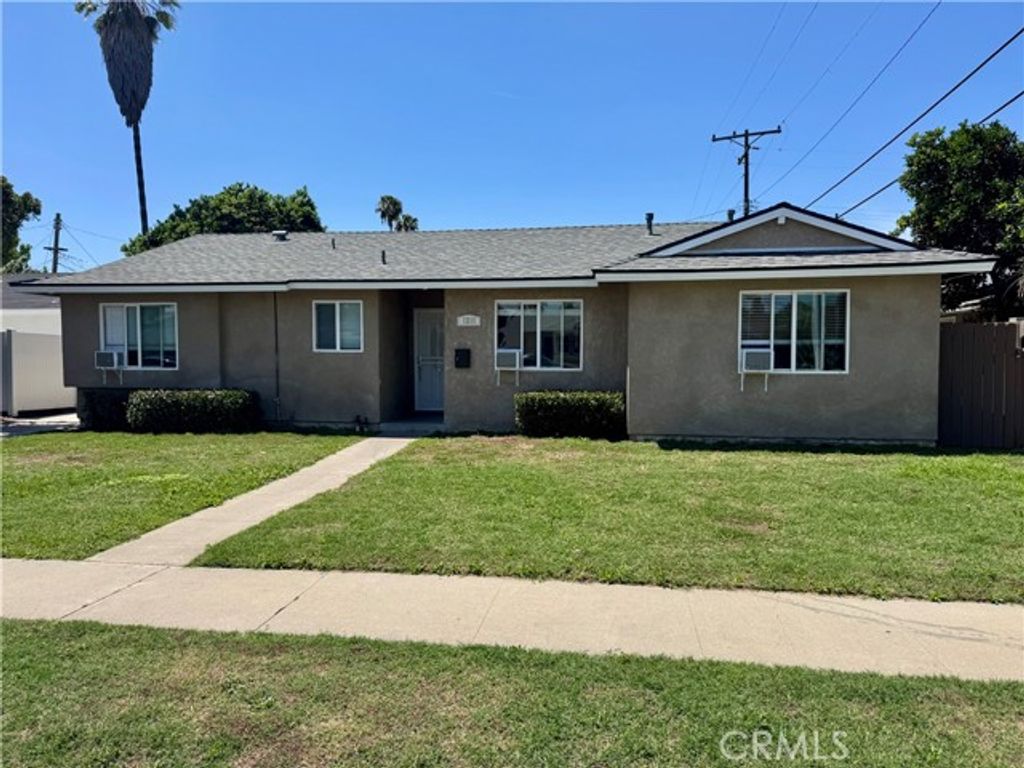 1211 N Siesta Street, Anaheim, CA 92801