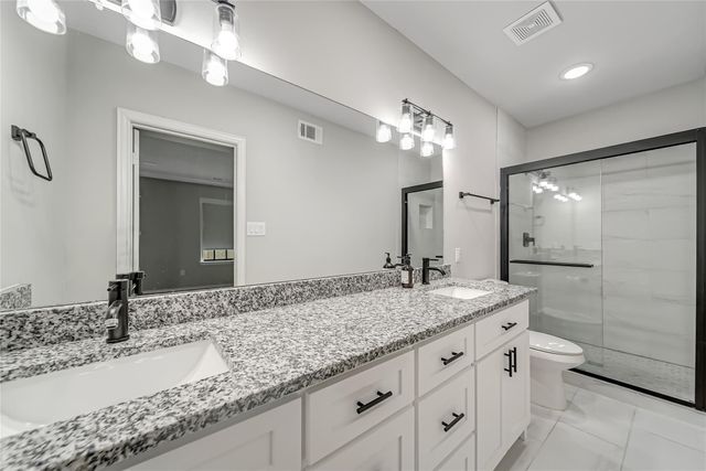 7312 Main Street, Houston, TX 77030