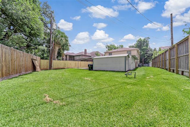 7312 Main Street, Houston, TX 77030