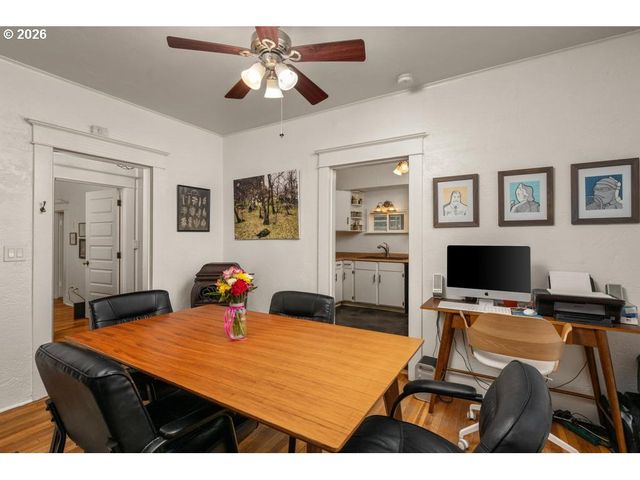 6056 Ne WILLOW St, Portland, OR 97213