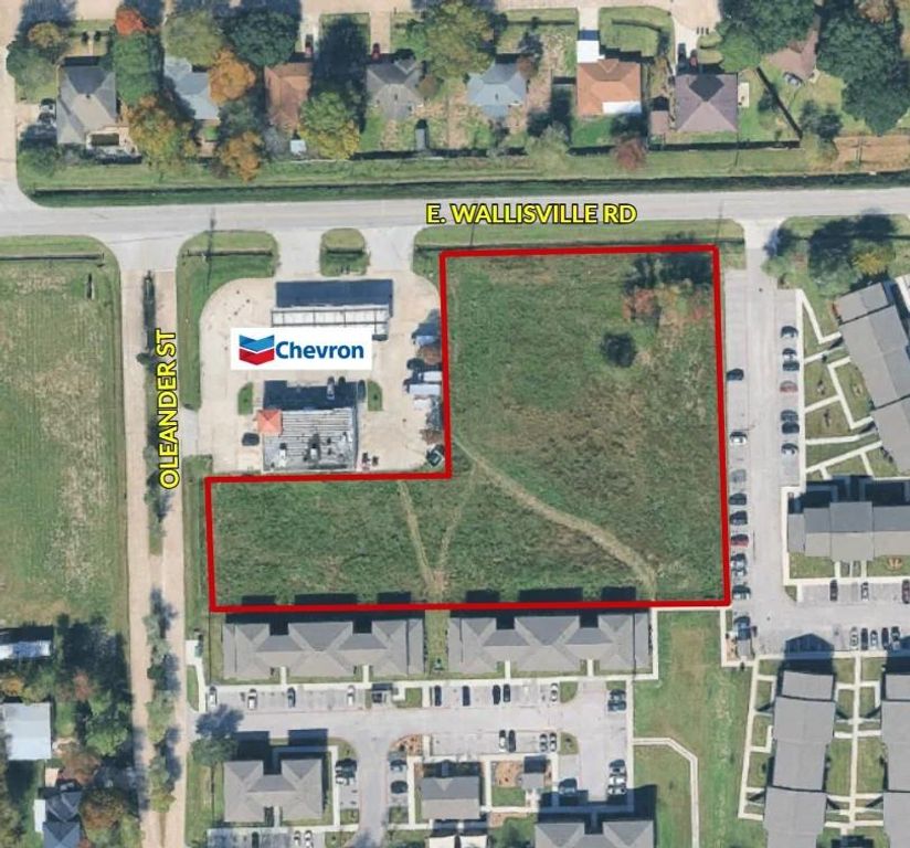2404 E Wallisville Road, Highlands, TX 77562
