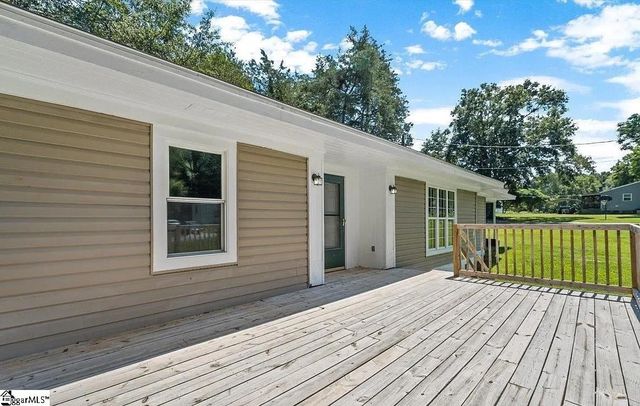 110 Stone Creek Drive, Anderson, SC 29626