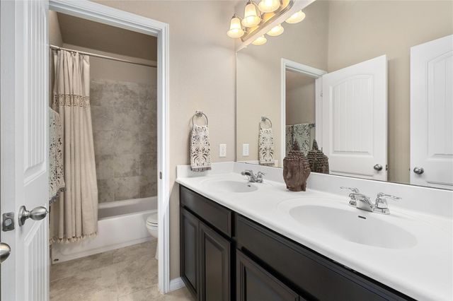 293 Brockston DR, Buda, TX 78610