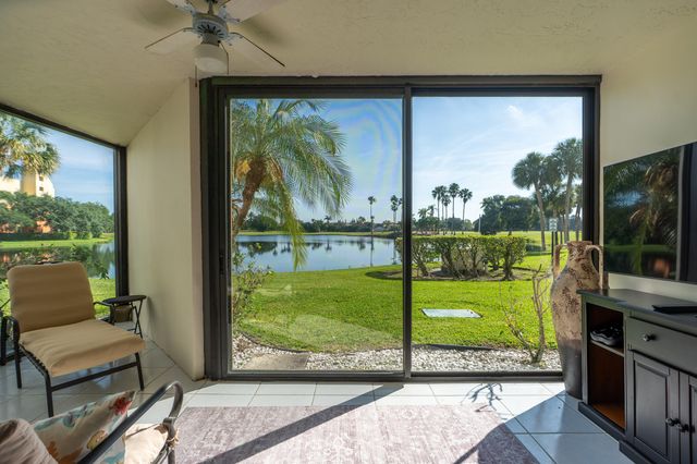 16401 Golf Club Road 113, Weston, FL 33326