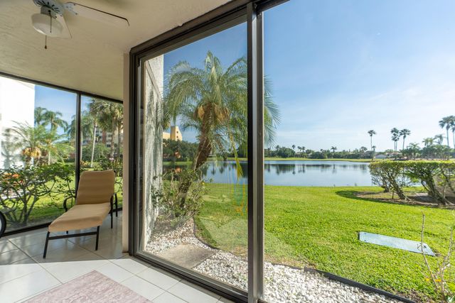 16401 Golf Club Road 113, Weston, FL 33326