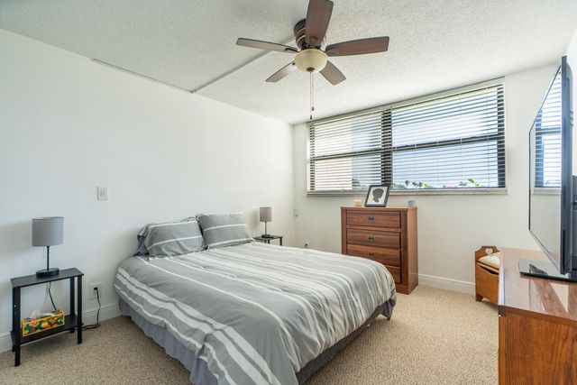 16401 Golf Club Road 113, Weston, FL 33326