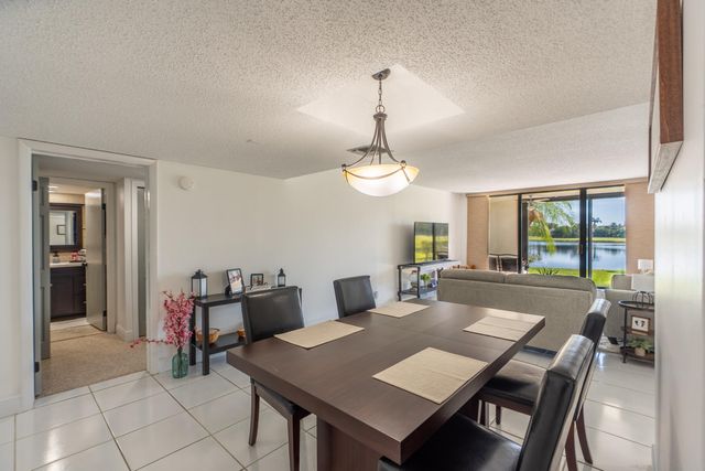 16401 Golf Club Road 113, Weston, FL 33326