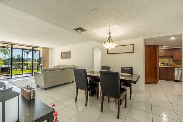 16401 Golf Club Road 113, Weston, FL 33326
