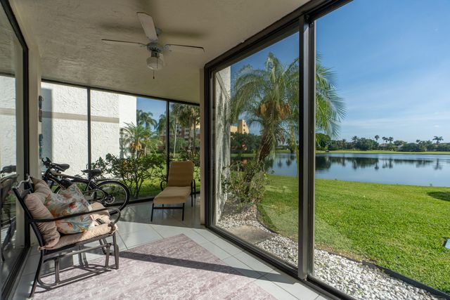 16401 Golf Club Road 113, Weston, FL 33326