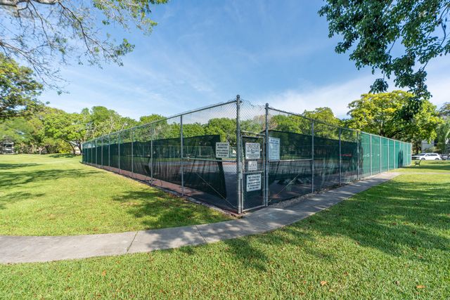 16401 Golf Club Road 113, Weston, FL 33326