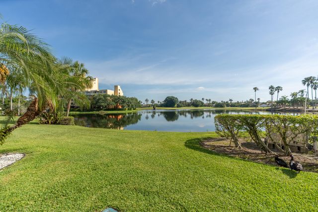 16401 Golf Club Road 113, Weston, FL 33326