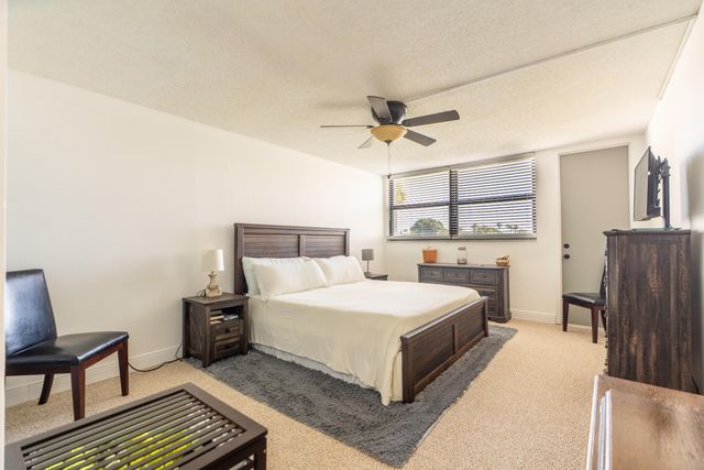16401 Golf Club Road 113, Weston, FL 33326