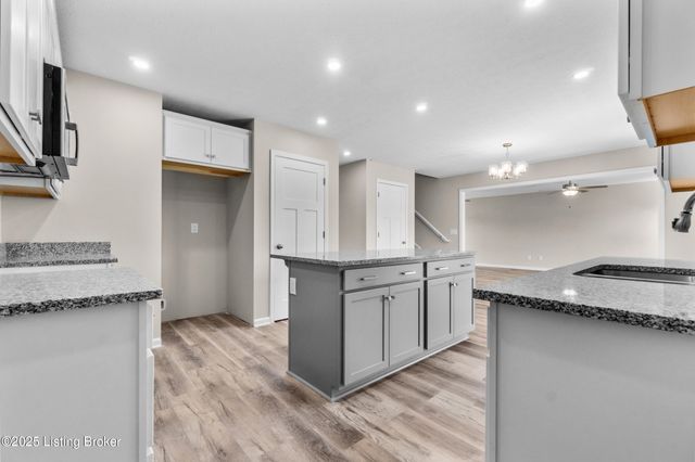 7023 Train Station Way, Louisville, KY 40272