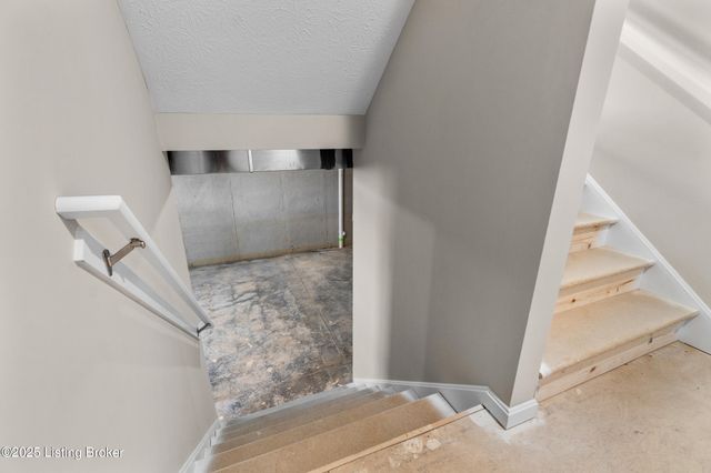 7023 Train Station Way, Louisville, KY 40272