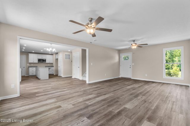 7023 Train Station Way, Louisville, KY 40272