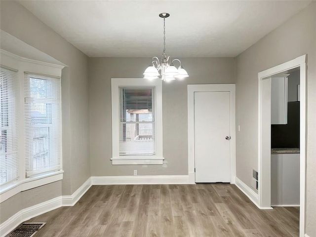 216 Askew Avenue, Kansas City, MO 64123