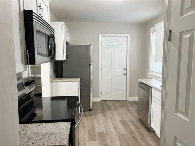 216 Askew Avenue, Kansas City, MO 64123