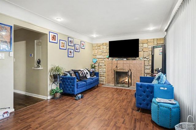 23116 Beechwood Avenue, Eastpointe, MI 48021
