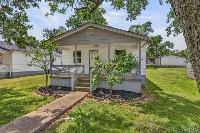 405 S Jackson Street, Desloge, MO 63601