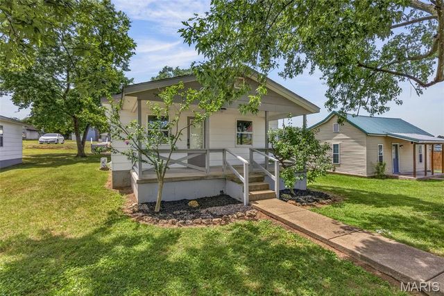 405 S Jackson Street, Desloge, MO 63601