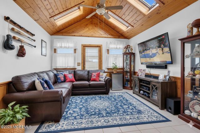 2006 Coral Way, Wall, NJ 07719