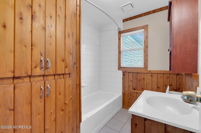 2006 Coral Way, Wall, NJ 07719