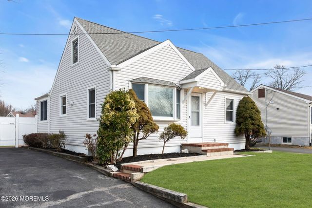 2006 Coral Way, Wall, NJ 07719