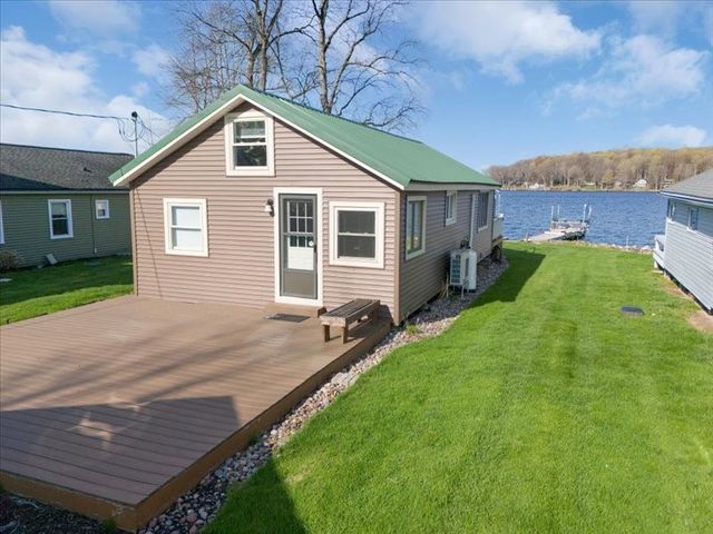 7025 Lake Bluff Road, Huron, NY 14590